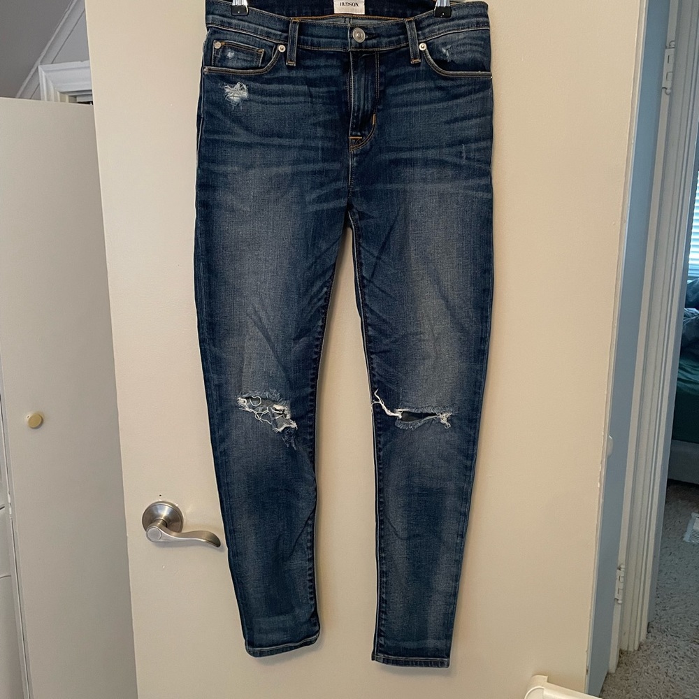 Hudson skinny jeans with distressing size 28